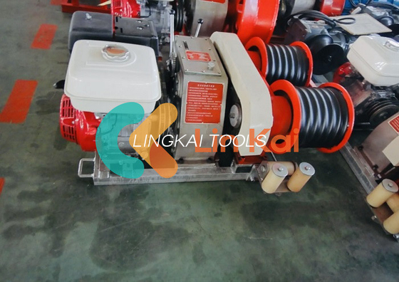 टिकाऊ 9KW डीजल और गैसलाइन 30 50kn डबल कैपस्टन विंच टॉवर निर्माण मशीन